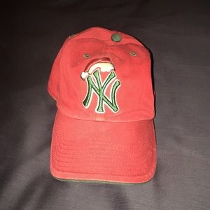 Yankees Santa Christmas cap